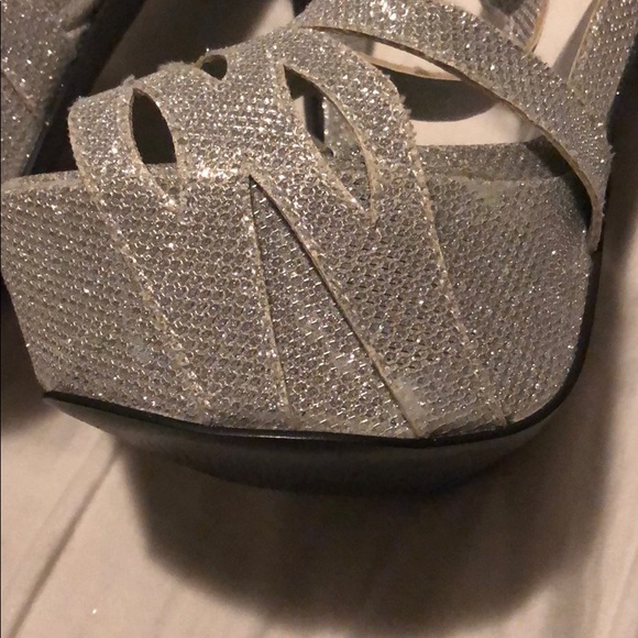 Club Ready! Sz 8 Shi by Journeys Platform Heels - Picture 6 of 8